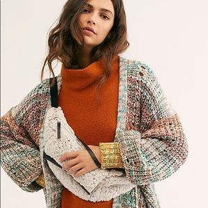 ☁️ NWT Free People Faux Fur Sling Bag ☁️